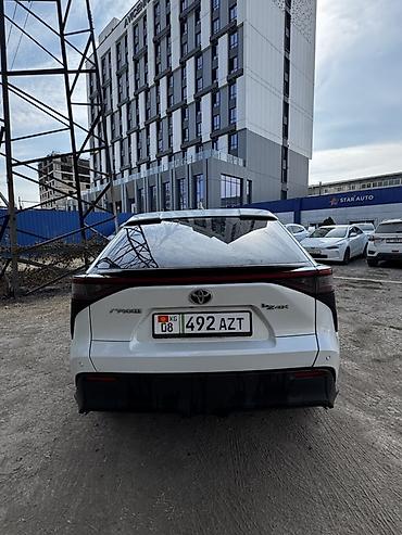 тойота в: Toyota bZ4X: 2024 г., Электромобиль, Кроссовер — 3