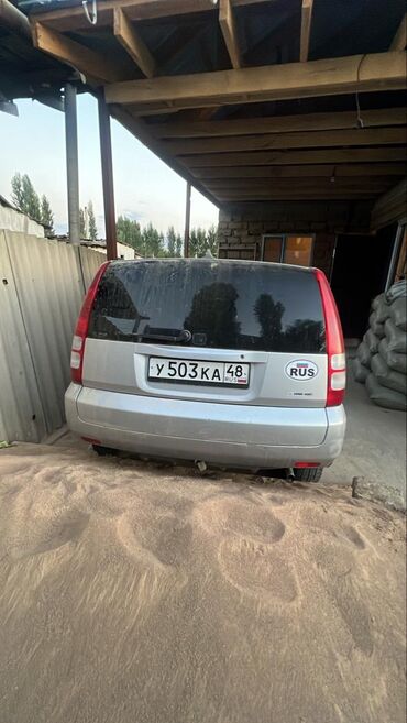 Honda: Honda HR-V: 2002 г., 1.6 л, Автомат, Бензин, Универсал