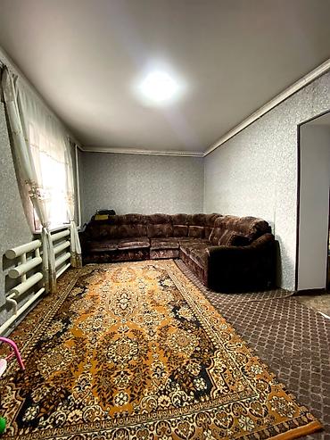 Продажа коттеджей и домов: 📌В центре селе Александровка продается большой дом на участке 16 — 6