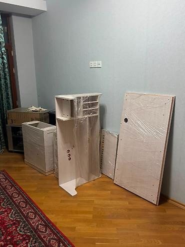 divan ortuyleri: Evdə olan mebel və əşyaların hamısı satılır. Əşyalar müxtəlif üslubda — 7