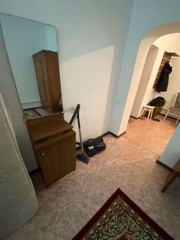 дом в аренду токмок: 40 м², 2 комнаты, Подвал, погреб, Забор, огорожен