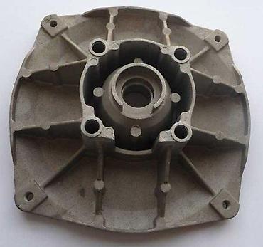 si cu pas: Aluminijumski poklopac/kućište zadnjeg ležaja alternatora - Tip — 3