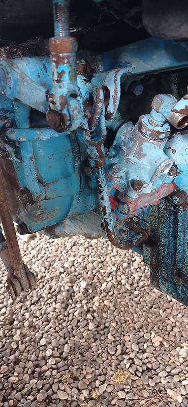 Traktorlar: Satılır traktor zavodu ili 1990 -da lalafo.az — 13 Traktorlar: Satılır traktor zavodu ili 1990 — 13