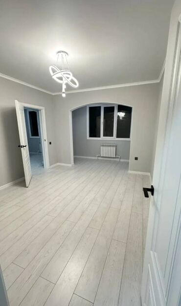 сдаю квартиру микрорайон кокжар: 1 бөлмө, 40 кв. м, 106-серия жакшыртылган, 8 кабат, Евроремонт