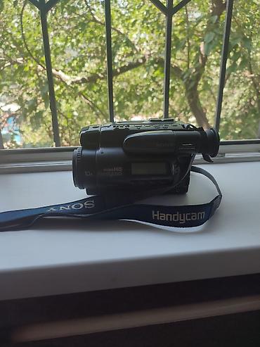 jack e4: Видеокамера Sony Handycam Video8 Hi8 - Формат записи: Video8/Hi8 — 1