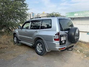 обмен внедорожники: Mitsubishi Pajero: 2002 г., 2.5 л, Механика, Дизель, Внедорожник — 4