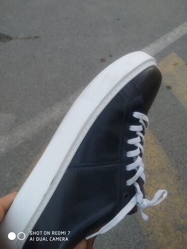 eqa shoes ecemi unvan: Krasofkalar və idman ayaqqabıları