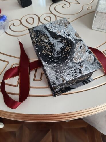 Ətriyyat: Hədiyyəlik Əti̇r, qutu, çanta KOMPLEKT. Hamsı bir yerdə cəmisi 8 — 6