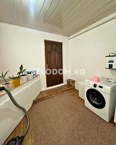 петровке: 🏠Продается дом в с. Петровка 🔴1-линия Бишкек Ош Нижняя зона 🟡Дом — 6