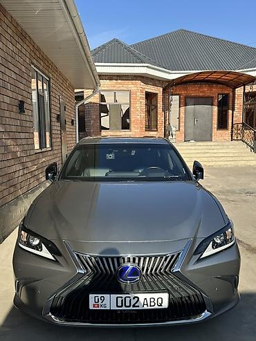 Lexus: Lexus ES: 2019 г., Гибрид, Седан — 2