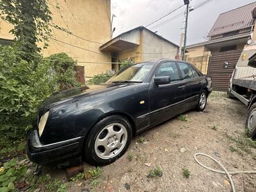 срочно продать машину: Mercedes-Benz 220: 1997 г., 2.2 л, Автомат, Дизель, Седан
