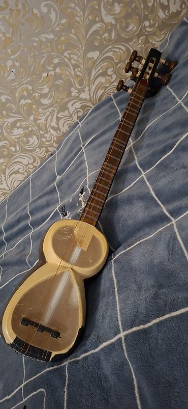 elektro gitara satisi: Tar – milli simli musiqi aləti - Korpus: armud formalı iki kameralı — 2