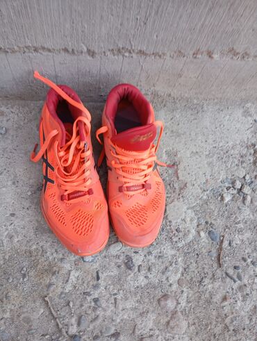 Личные вещи: Кроссовки ASICS для бега/тренировок, серия Tokyo. - Яркая