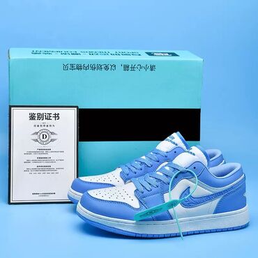 Кроссовки и спортивная обувь: Мужские кроссовки, 43, Air Jordan, Новый, цвет - Серый, Платная доставка — 4