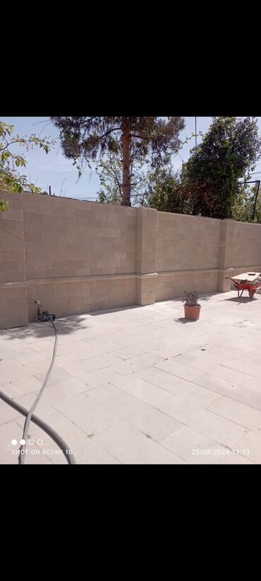 Ağlay: 4 manatdan başlayan qiymetler bütün növ ağlay daşlari elaqe saxliya — 4