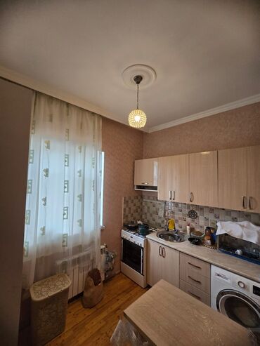 Həyət evləri və villaların satışı: Həyətyanı fərdi yaşa döşənmiş yol və meydança - Gül kolları və — 9