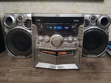 Səs gücləndiriciləri: Salam. JVC musiqi mərkəzi. tam işləkdi, sadəcə disk yeri açılmır. aux