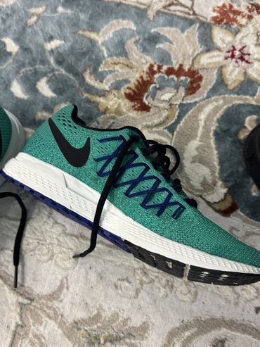 Кроссовки и спортивная обувь: Кроссовки, 36.5, Nike, Новый, цвет - Зеленый, Платная доставка