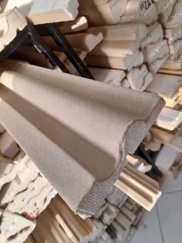 Digər bitirmə materialları: Fasad üçün dekorativ elementlər və hazır detallar - Material: sıxlığı — 54