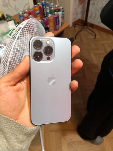 кейс от эирподс: IPhone 13 Pro, Колдонулган, 256 ГБ, Sierra Blue, Каптама, 80 %
