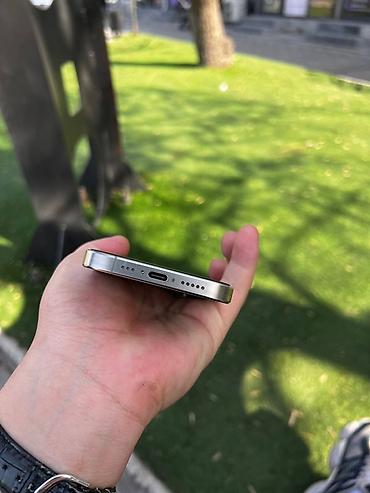 Apple iPhone: IPhone 15 Pro, Б/у, 512 ГБ, Серебристый, 95 % — 2