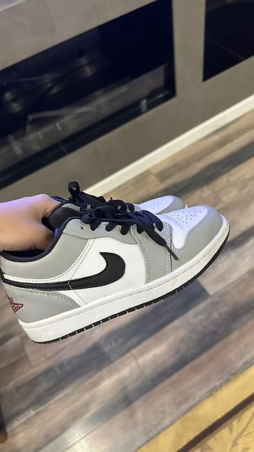 jordan air: Мужские кроссовки, 36, Nike, Б/у, цвет - Белый, Бесплатная доставка — 3