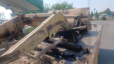 Nəqliyyat: Ekskavator/yükqaldıran üçün ön yükləyici (front loader) komplekti — 3