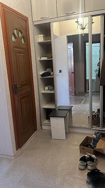 открыто: 2‑комнатная квартира Дубовицкая 122 Дом Планировка: - Прихожая с — 1