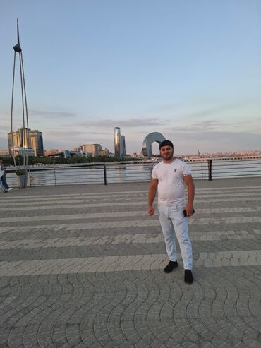 Taksi, logistika, çatdırılma: Salam şoferlik işi axtaram 1500 azn