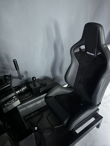 Рули: Профессиональный комплект для симрейсинга Состав и особенности: - — 8