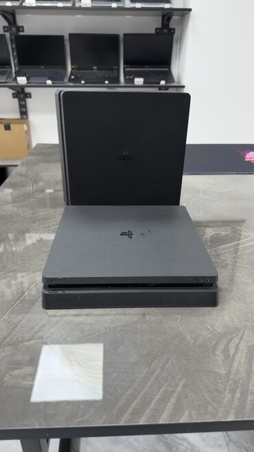 телефоны в рассрочку без банка ош: PS4-slim +2 джойстика 
Суюмбаева159