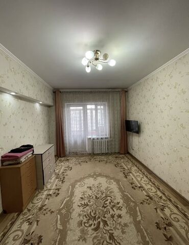 Продажа квартир: 1 комната, 33 м², Индивидуалка, 3 этаж, Косметический ремонт