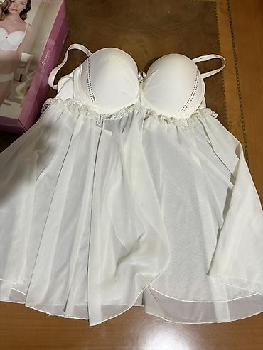 Gecəliklər: Ağ rəngli zərif gecəlik (babydoll) dəsti Qutusundadır,geyinilməyib - — 2