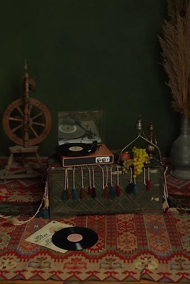 retro gramofon: Vinil patefonlar –masaüstü modellər Məhsul təsviri: - Retro üslublu — 4
