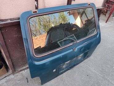 Auto delovi: Zadnja gepek vrata Lada 21213,21214,2131 Niva u zelenoj boji. Polovno — 3