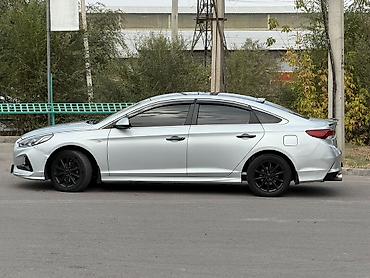 митсубиси фуссо: Hyundai Sonata: 2018 г., Седан — 2