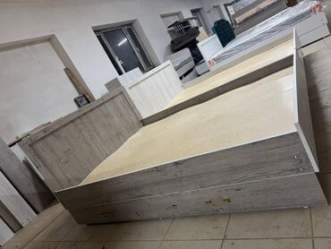 Двуспальные кровати: Двуспальные кровати — 9