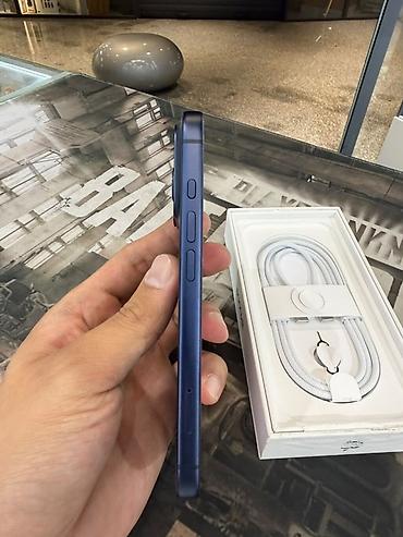 Уюлдук телефондор жана аксессуарлар: IPhone 17 Pro, Жаңы, 256 ГБ, Көк, Куту, 100 % — 2
