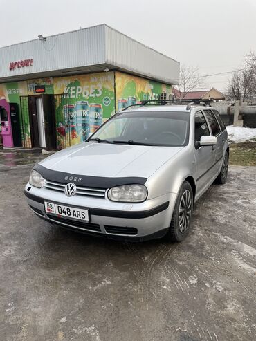 авто унверсал: Volkswagen Golf: 2003 г., 1.6 л, Механика, Бензин, Универсал