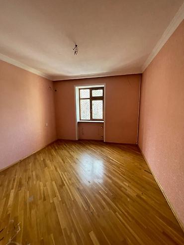 Mənzillər: Bakı, 3 otaqlı, Köhnə tikili, m. Elmlər Akademiyası, 100 kv. m — 9
