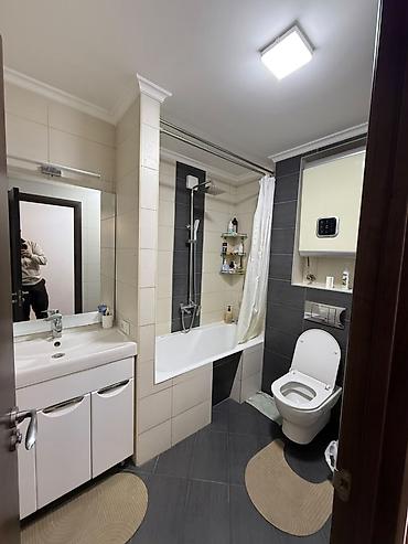 набережный: 3 комнаты, 58 м², 4 мкр 104 серия, 4 этаж, Евроремонт — 3