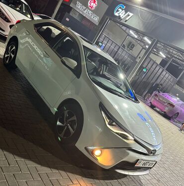 купить тойота приус в бишкеке: Toyota : 2018 г., 1.8 л, Автоматические, Гибрид, Седан