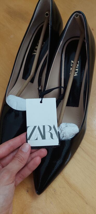 туфли новая не одевала не разу: Туфли, Zara, Размер: 38, цвет - Черный, Новый