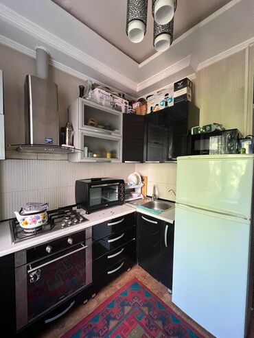 Продажа квартир: 3 комнаты, 56 м², 105 серия, 2 этаж, Косметический ремонт