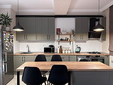 evler satisi: 🏡 MƏNZİL SATIŞA ÇIXARILDI! ✨ 📍 20 Yanvar metrosuna cəmi 5 dəqiqə! 95 — 8