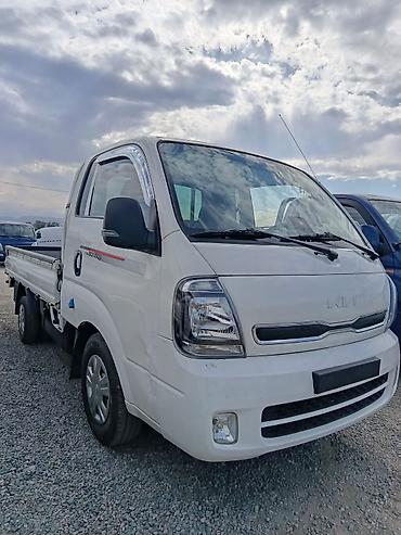 кобит: Kia Bongo III (обновлённый логотип), бортовой малотоннажный грузовик — 1