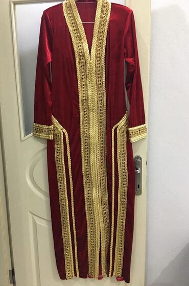 вышивка крестиком in Кыргызстан | КАРТИНЫ И ФОТО: Эксклюзивное новое бархатное платье из королевского бархата, украшено