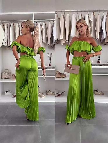 second hand valjevo: Top ženski komplet – elegantan plisirani set
2800 din
S M L — 3