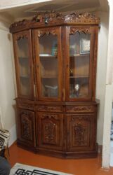 ПО для бизнеса: Стеклянная витрина-шкаф