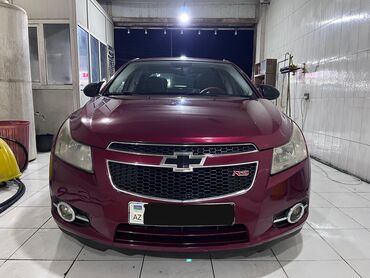 Chevrolet: Chevrolet Cruze RS – sedan - Rəng: tünd al qırmızı (metallik) - — 1